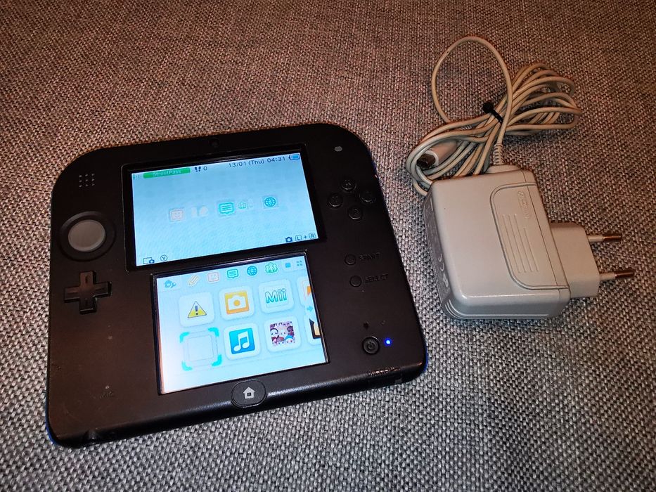 Konsola NINTENDO 2DS (stan BDB) + oryg ładowarka  (GWARANCJA) sklep Ursus