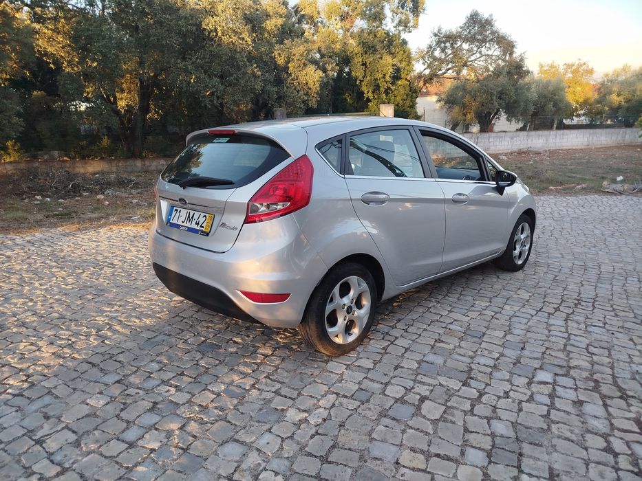 Ford Fiesta 1.25  38000 mil km — photo 3