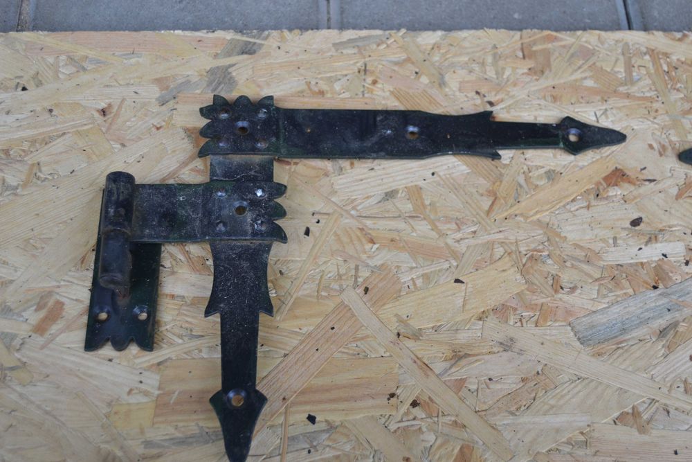 Zawias kątowy do okiennic 22x25 cm kuty retro 4 sztuki