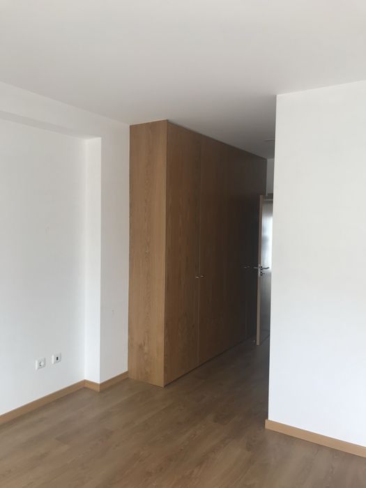 Apartamento T3 em Arganil RC c/ Garagem Box e Aquecimento Central