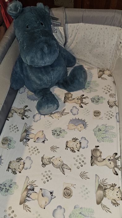 Chicco next 2 me - łóżeczko, dostawka, kołysanka, 2 prześcieradła