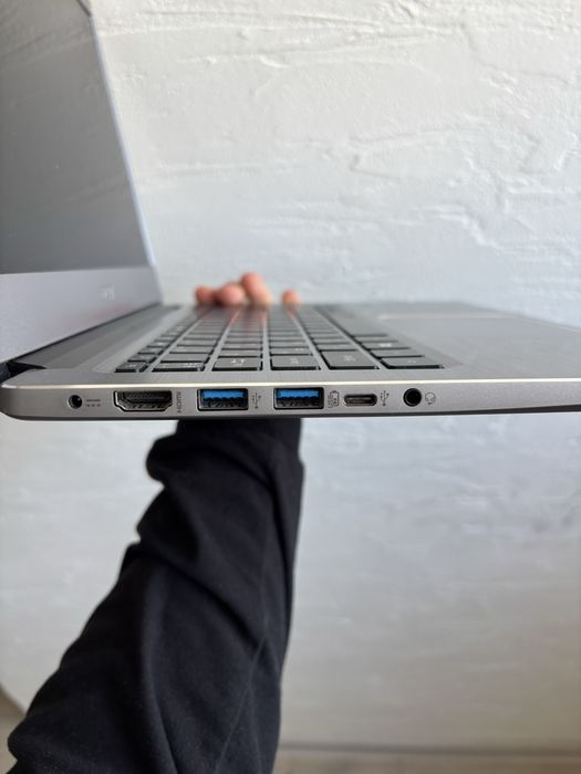 Ноутбук  Aser Swift SF314-58