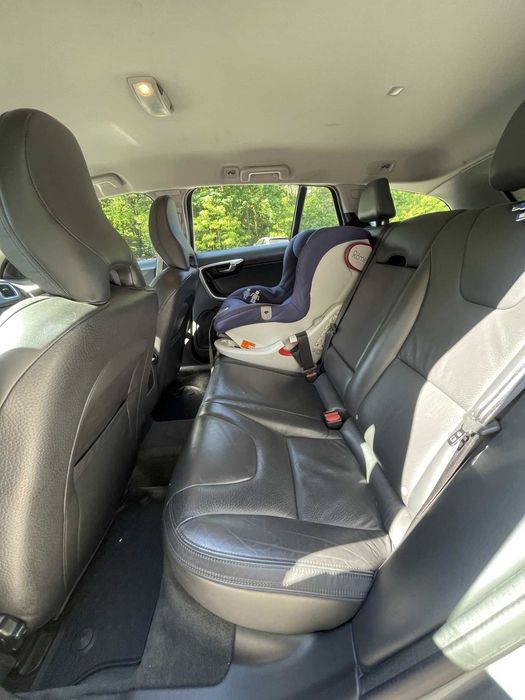 Volvo V60 2.0 D3 automat