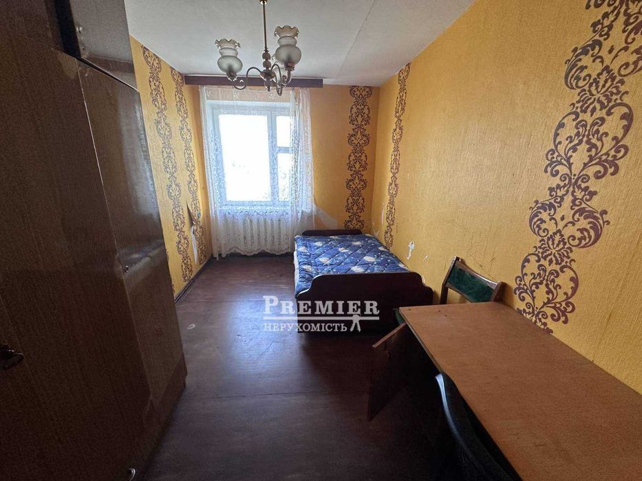 Продаж 4 кімн. квартири у Великодолинському