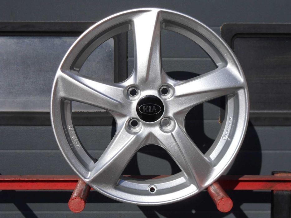 Felgi aluminiowe RC Design 16 4x100 Kia Rio Stonic