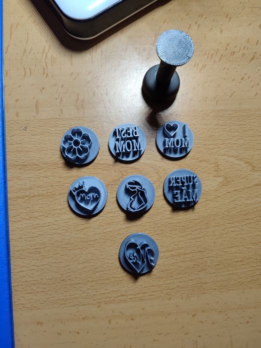 Vendo carimbos para brigadeiros - Dia da Mãe
