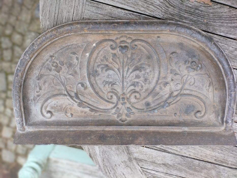 Sprzedam żeliwny iskrownik