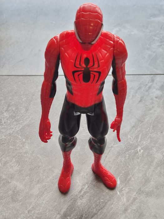 Duża Figurka Spider-Man 30 cm Hasbro Titan Hero Series