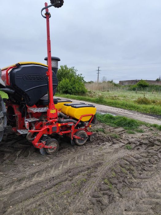 Väderstad TEMPO T6  Vaderstad TEMPO T6 SPRZEDAŻ lub WYNAJEM  garażowany BDB STAN