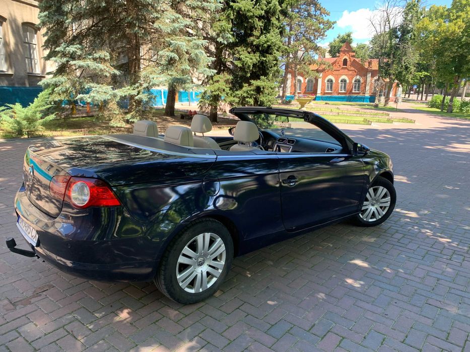 Кабриолет Volkswagen Eos 2.0 Disel