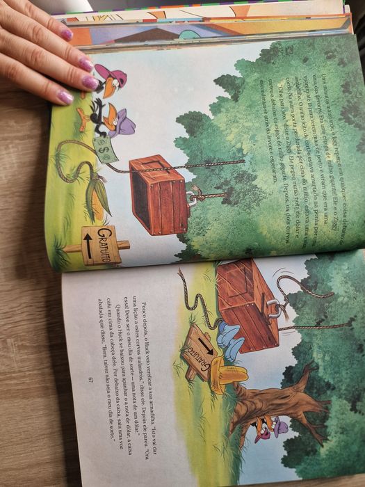 Livro Classicos Desenhos Animados Flintstones Scooby Doo