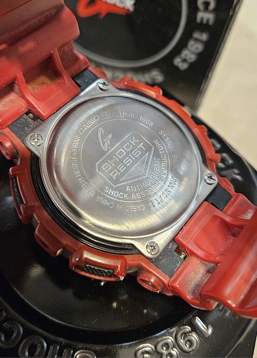 6187/25 Zegarek Casio GShock GA-100B czerwony