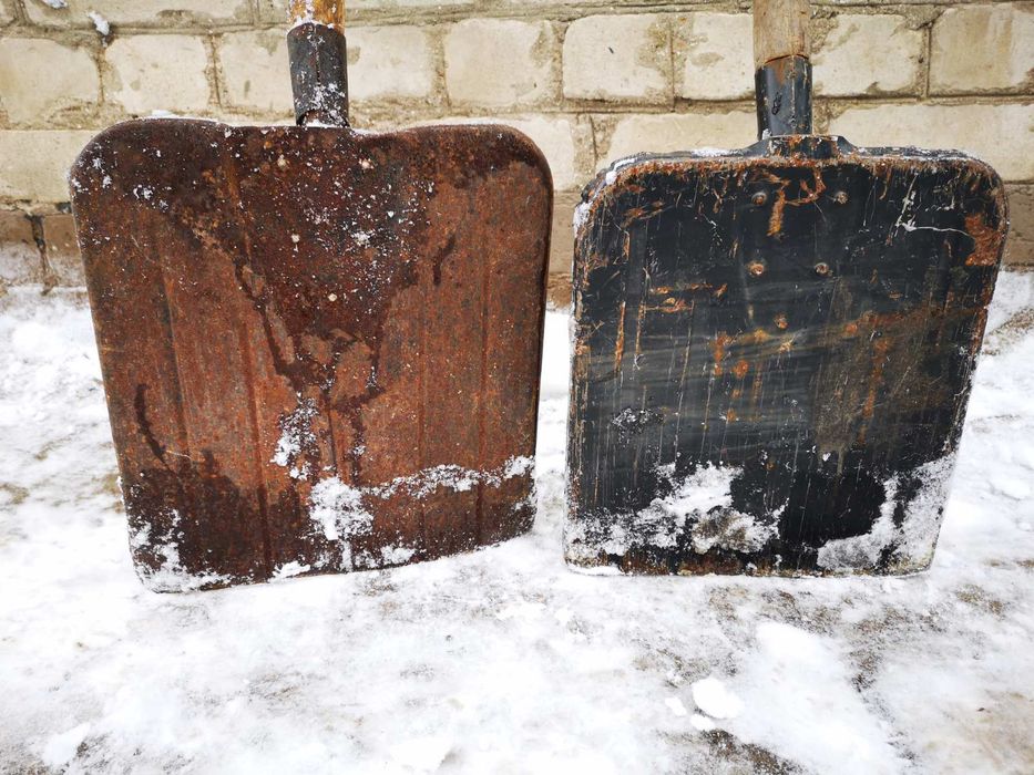 Лопата для уборки снега , снегоуборочная лопата,сыпучих материалов