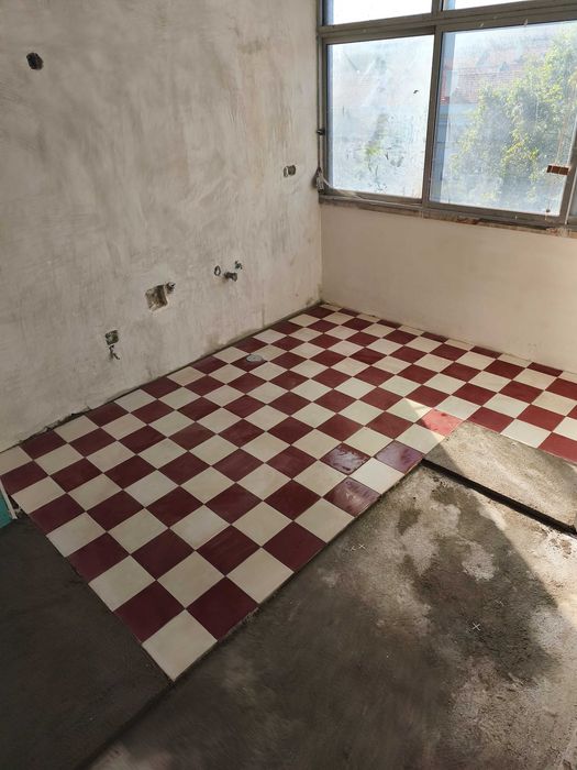 Empresa Melhoria 100 limites UNIP Ltda const, quer renovar a sua casa? Nós fazemos tudo, remodelação completa, pinturas, canalização, cozinha e wc