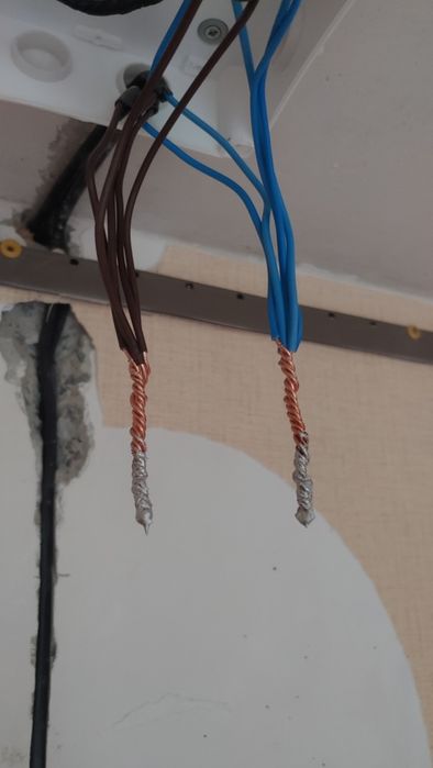 Услуги электрика, штробление без пыли, по доступным ценам ...