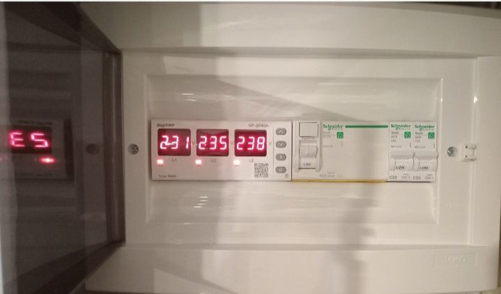 Електрик. Послуги Електрика