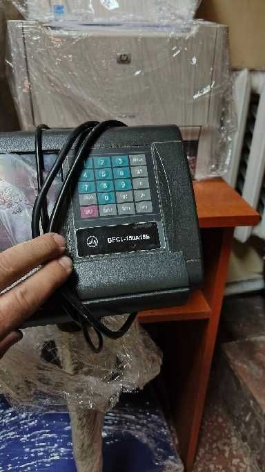 продам ваги підлогові