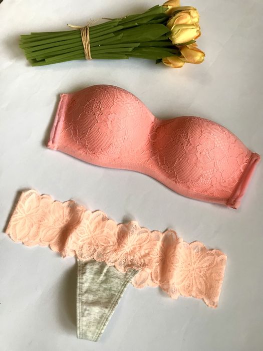 Ліф Бандо. Мереживо. M розмір. 80 В