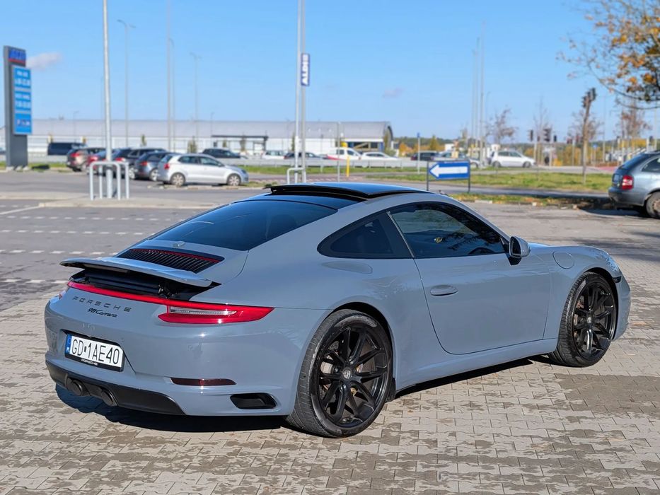 Porsche 911