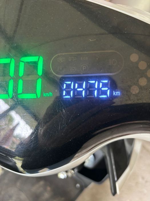 Scoote elétrica a venda