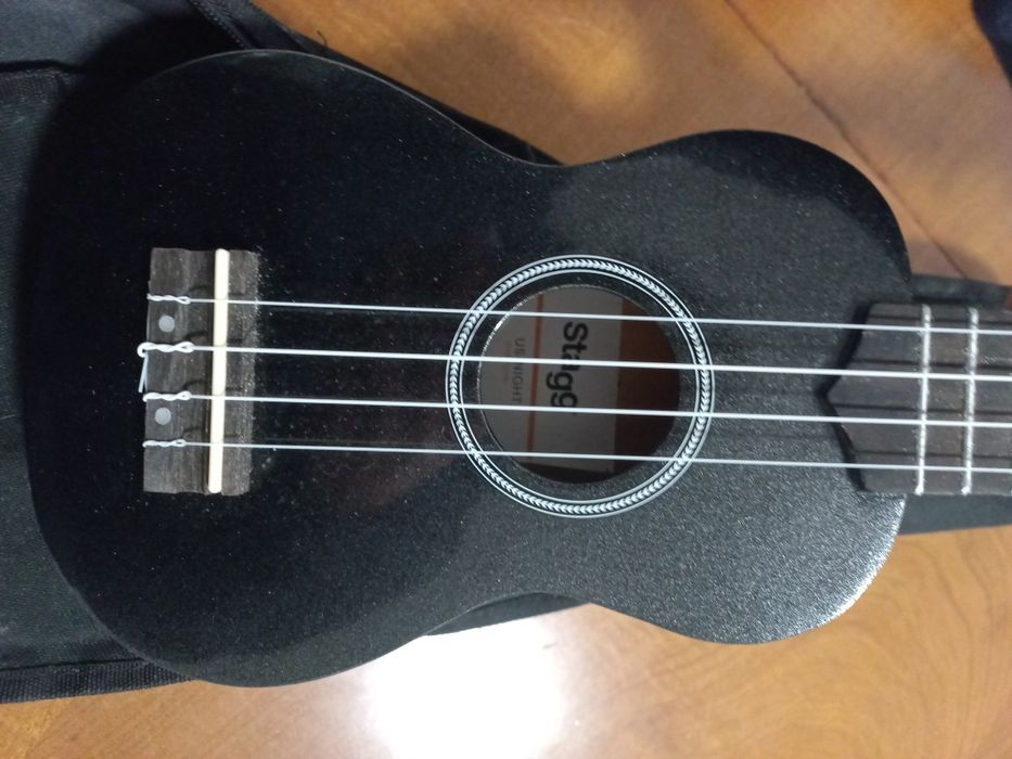 Ukulele Stag Preto