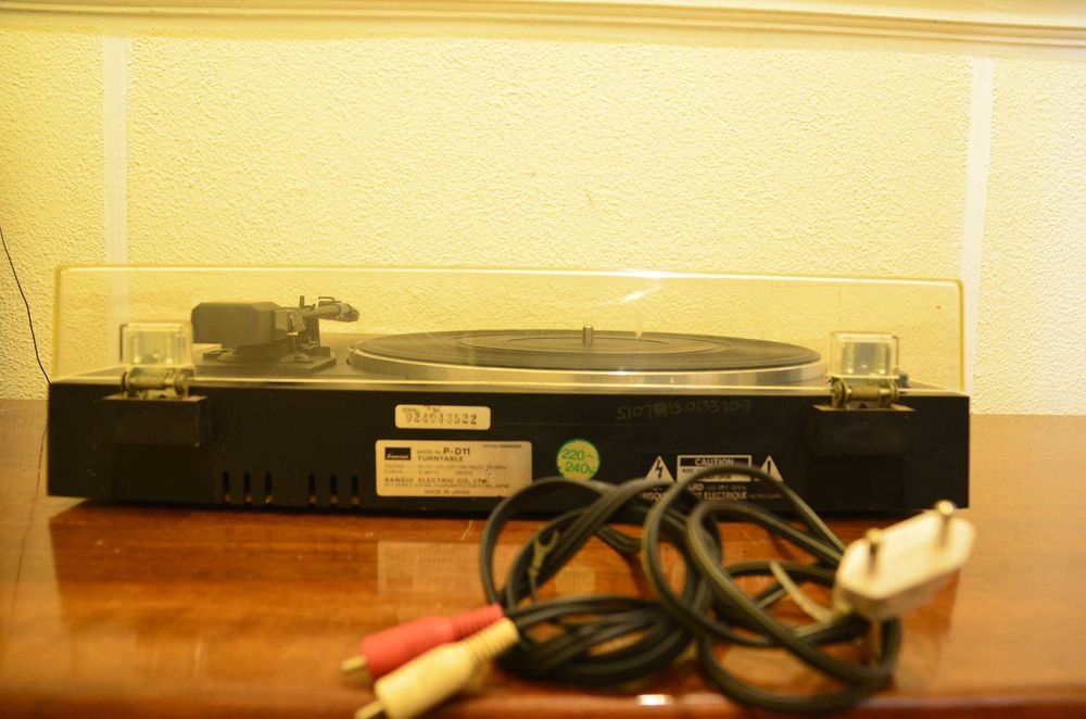 Gira Discos Sansui P-D11 Direct Drive