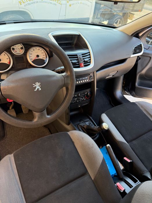 Peugeot 207 1.4 VTI foto 5