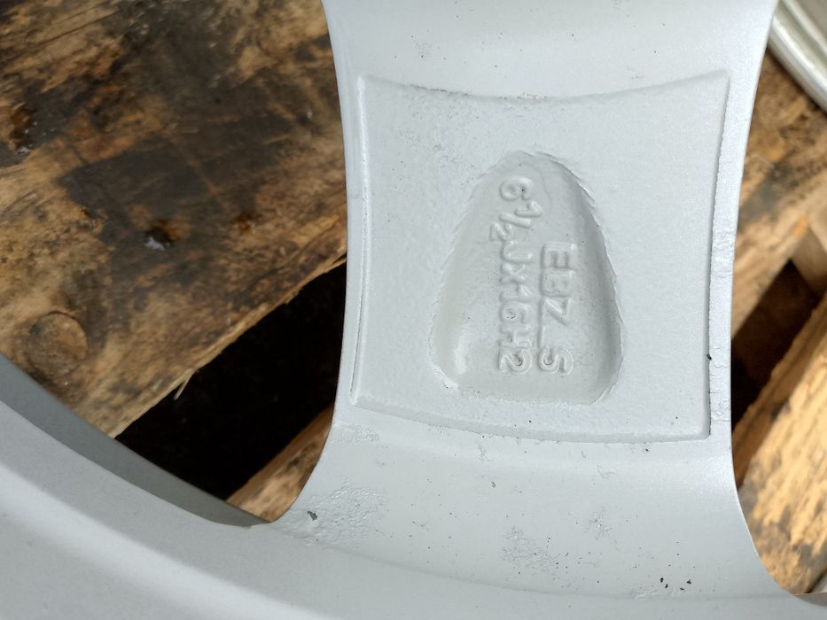 Felgi aluminiowe Ford Volvo 16 5x108