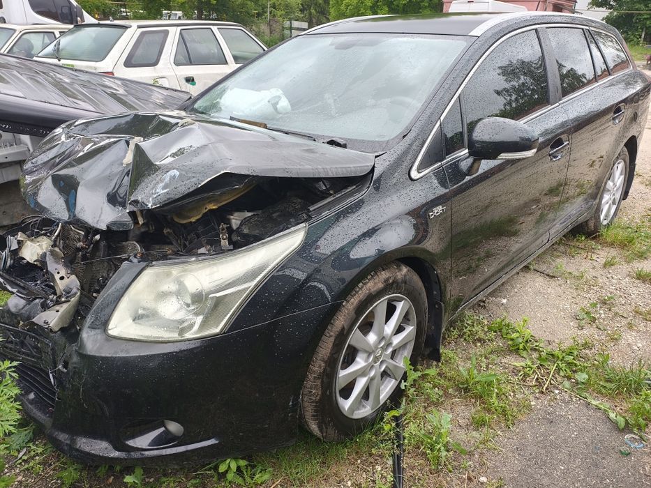 Продам Тойоту авенсіс Т27 після дтп