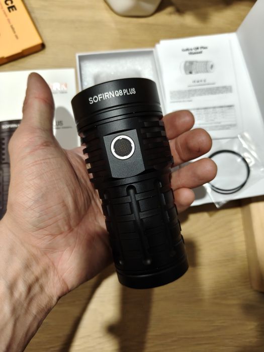 Sofirn Q8 Plus + 3 ogniwa 21700 NOWA
