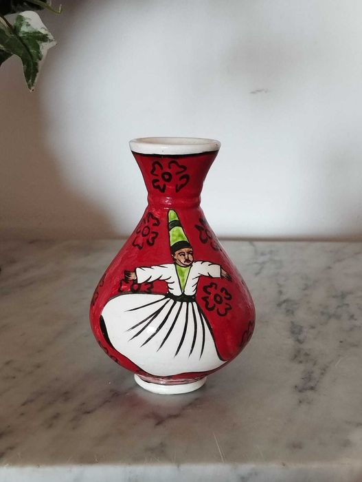 Peça Feita à Mão - Dervixe Giratório