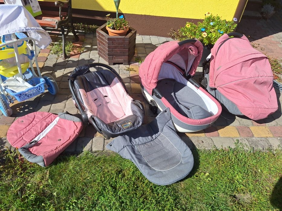 Wózek dziecięcy dla dziewczynki