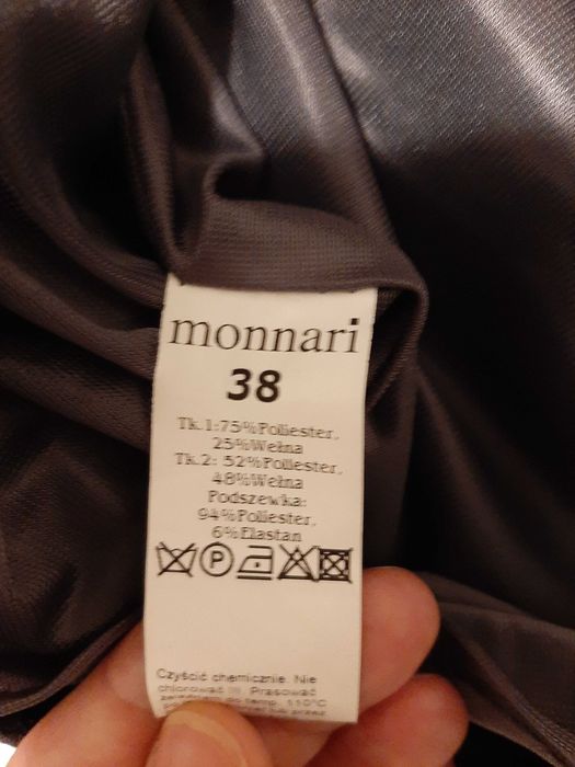 Wełniana sukienka Monnari 38