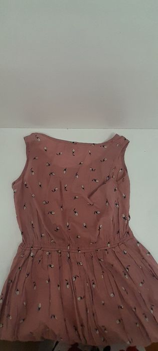 Vestido rosa bebe com detalhes