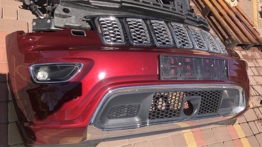 Бампер Jeep Grand Cherokee 2017-