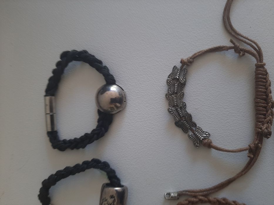 Colares e pulseiras  artesanais  unixesso  ou criança novas