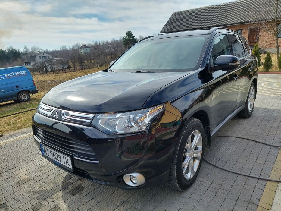 Мітсубіші Оутлендер 3
