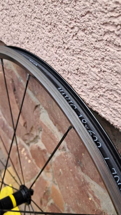 Колесо переднє Mavic Aksium 28". Мавик Мавік Шоссе Шосе