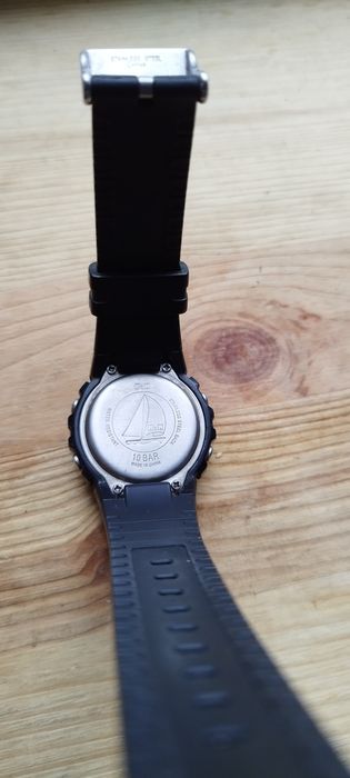 Часы Q&Q M138J001Y