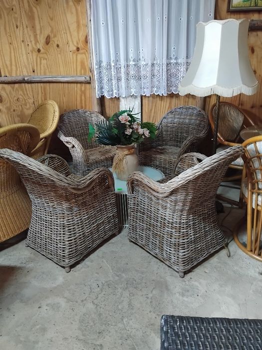 Sprzedam komplety ogrodowe . Komplety różne - ceny różne