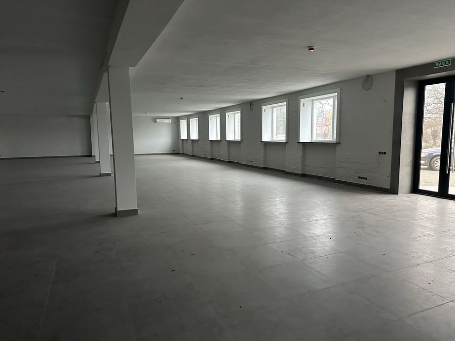 Оренда фасадного комерційного приміщення Ківерці, 350 м2 з новим ремон