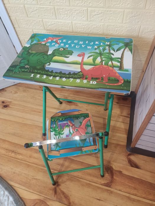 Столик дитячий  зі стільцем