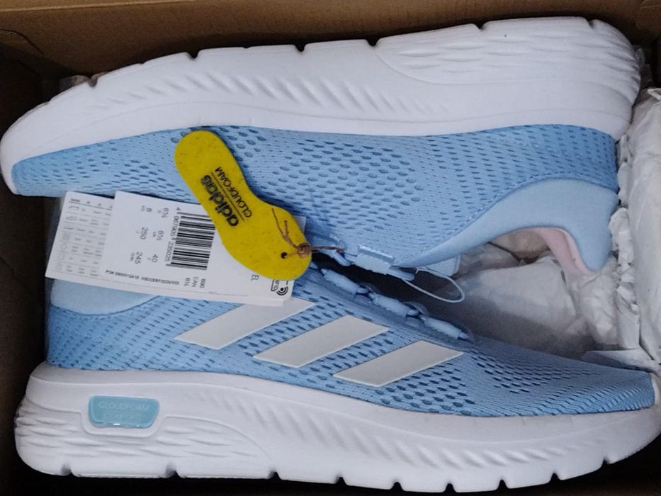 Ładne damskie buty sportowe Adidas