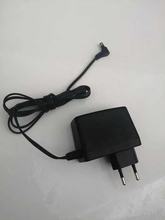 12V Power Adapter64286135314049120