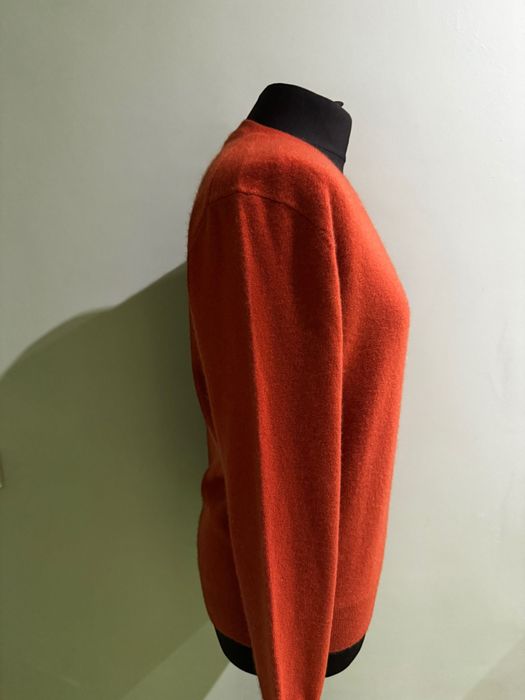 Кашемировый свитер Uniglo