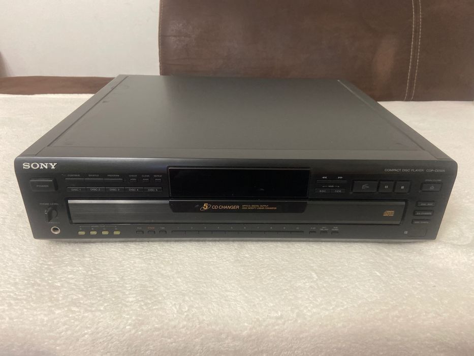 Sony Compact Disc Player CDP-CE505