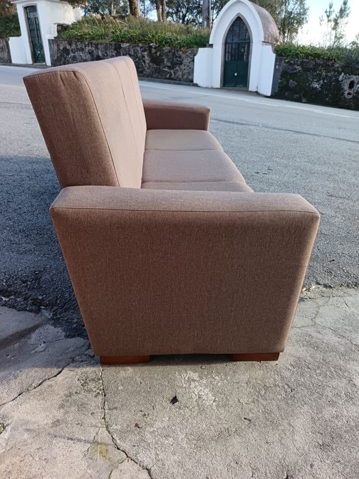 Sofá cama 3 lugares impecável