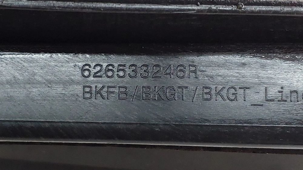 Plástico genérico RENAULT Megane IV (B9A/M_)
