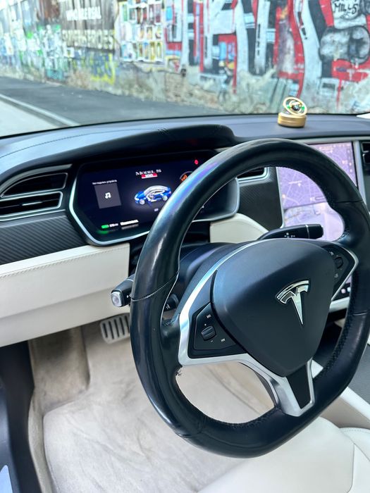 Tesla model S P100D