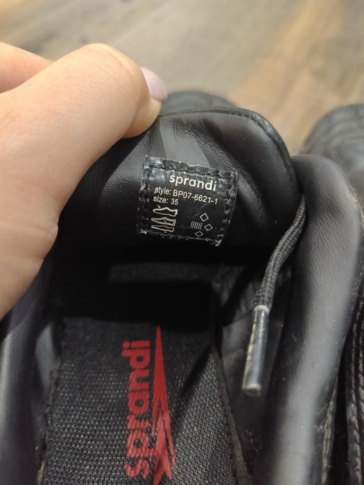 Buty korki halówki 35 sprandi czarne